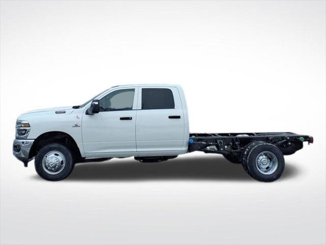 2026 RAM 3500 Chassis RAM 3500 TRADESMAN CREW CAB CHASSIS 4X4 60 CA