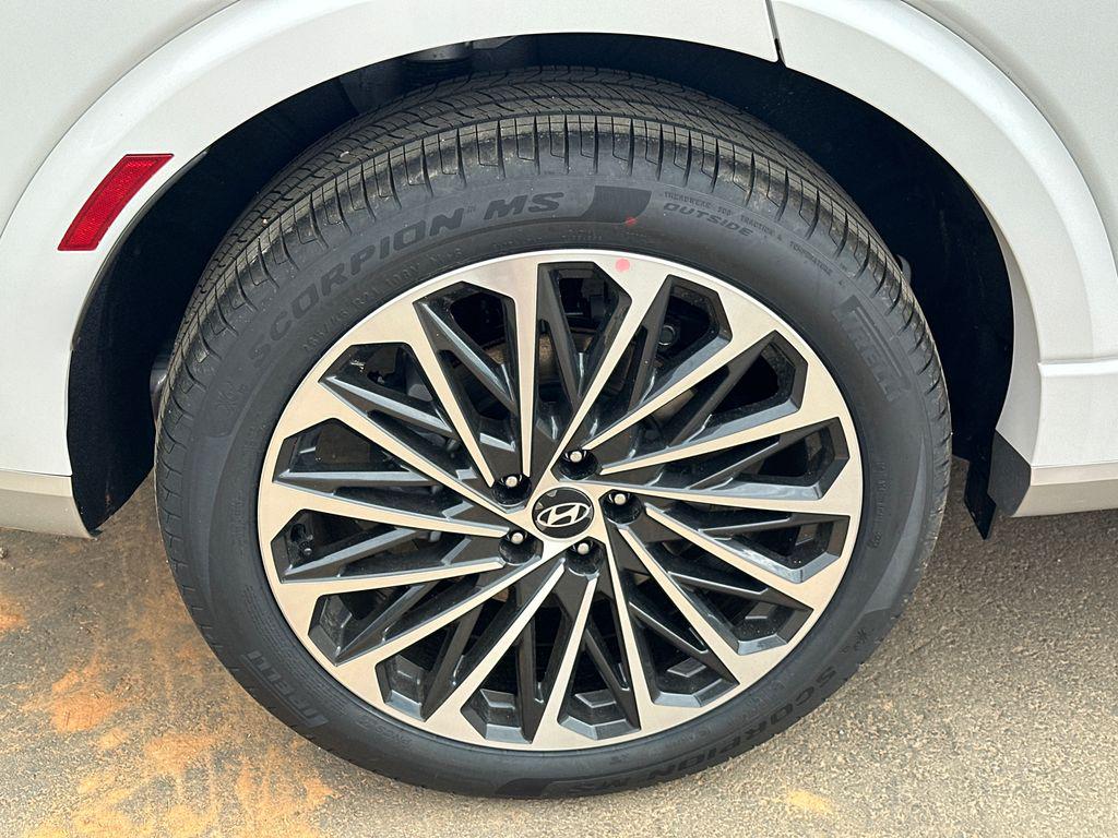 New 2026 White Hyundai Calligraphy FWD image 18