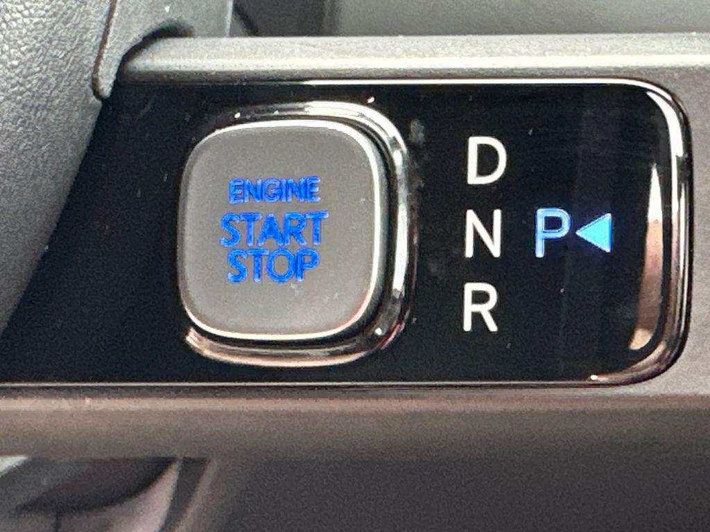 New 2026 White Hyundai Calligraphy FWD image 32