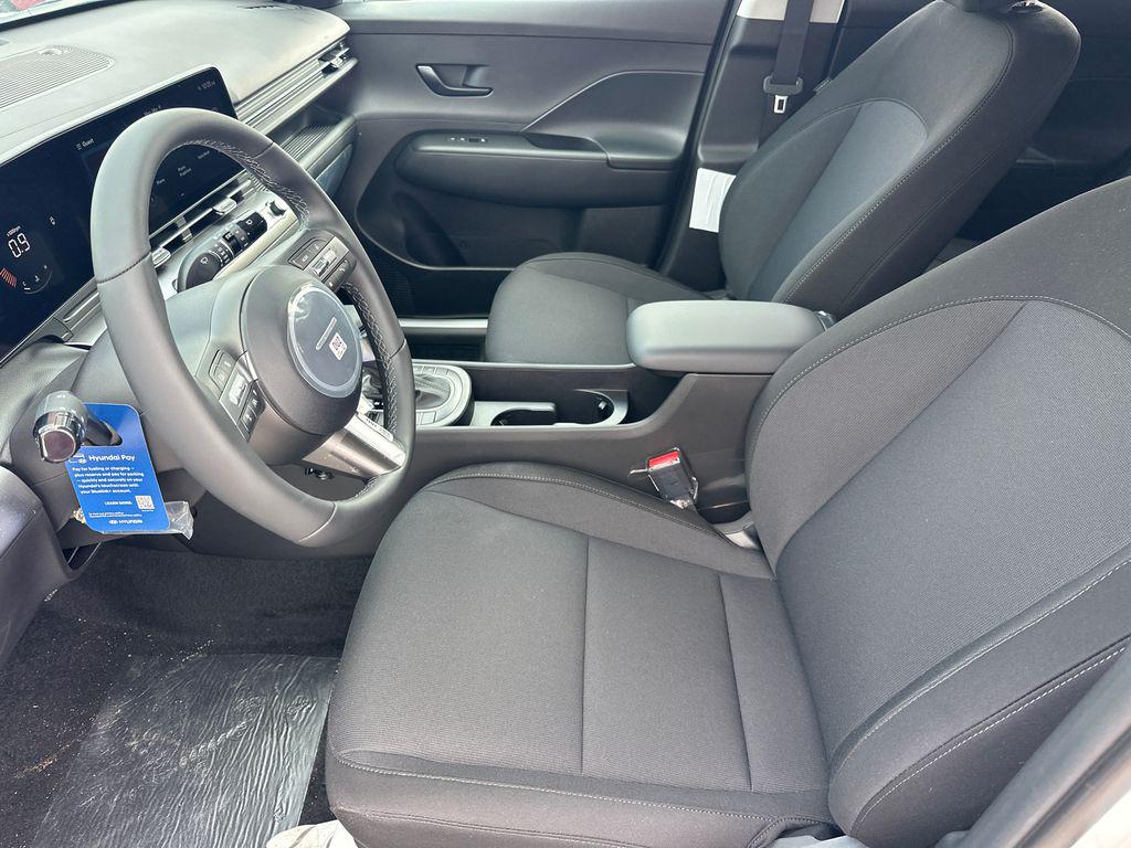 New 2026 White Hyundai SEL Sport FWD image 10