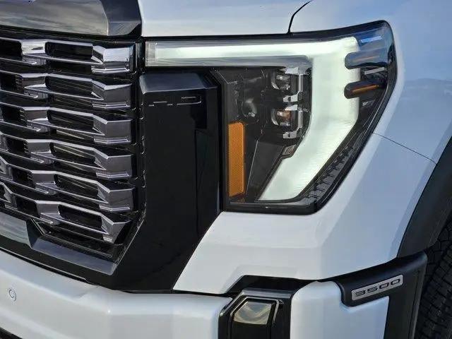 2026 GMC Sierra 3500HD Crew Cab, Long Bed, Denali Ultimate Dual Rear Wheel, 4WD