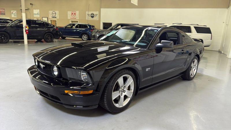2007 Ford Mustang GT Deluxe