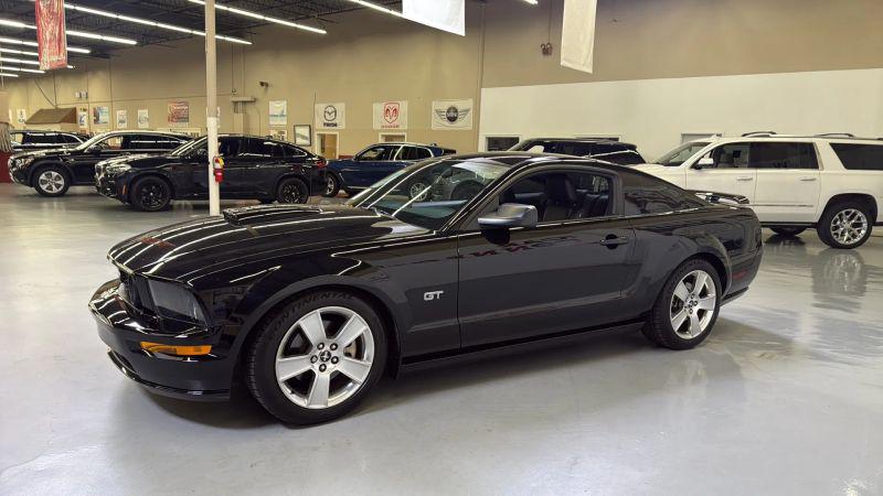 2007 Ford Mustang GT Deluxe