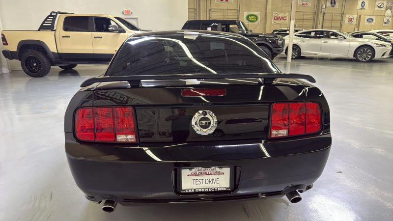 2007 Ford Mustang GT Deluxe