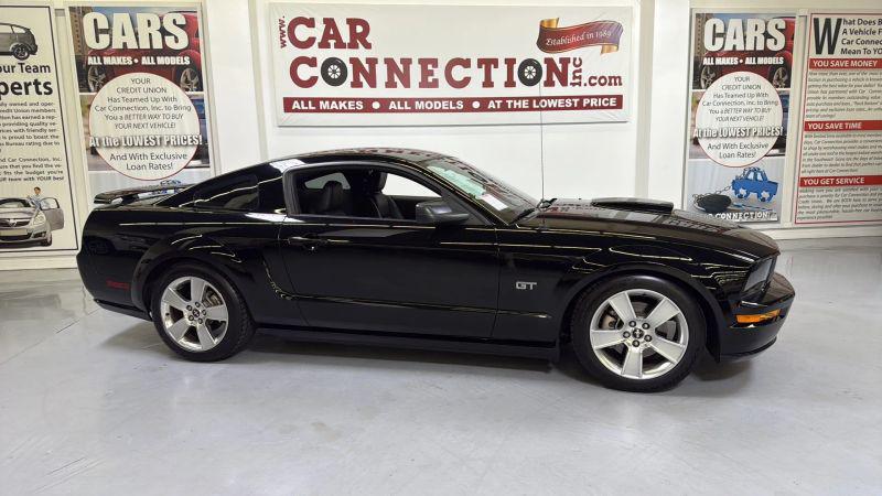 2007 Ford Mustang GT Deluxe