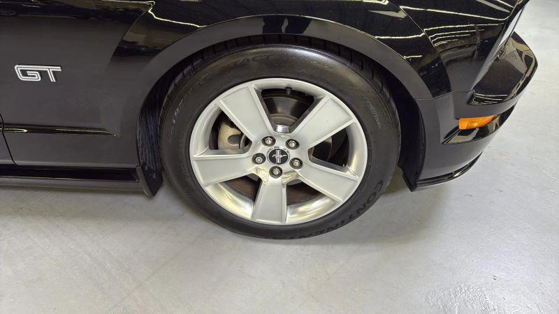 2007 Ford Mustang GT Deluxe