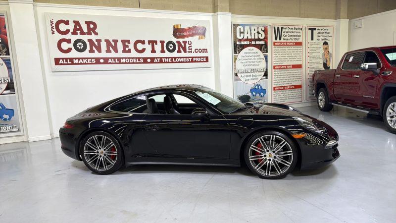 2015 Porsche 911 Carrera 4S