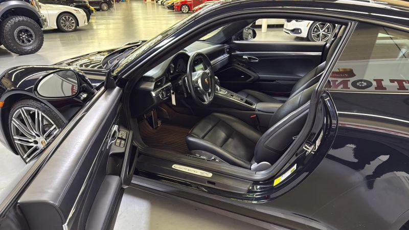 2015 Porsche 911 Carrera 4S
