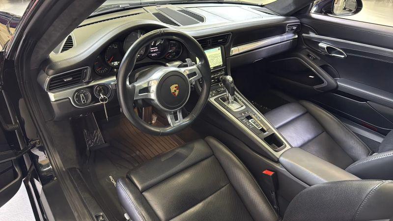 2015 Porsche 911 Carrera 4S