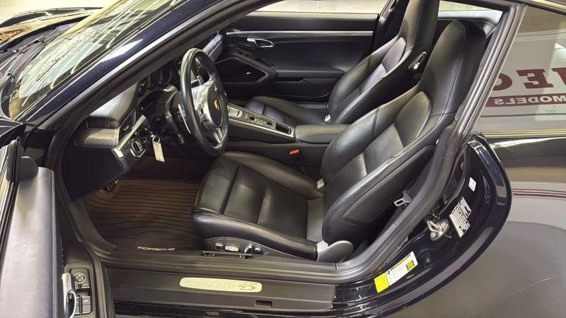 2015 Porsche 911 Carrera 4S