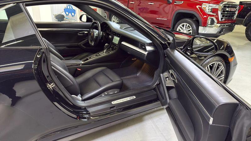 2015 Porsche 911 Carrera 4S