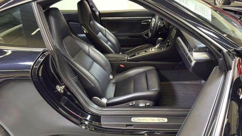 2015 Porsche 911 Carrera 4S