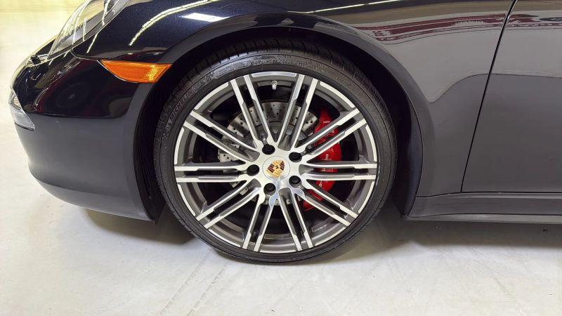 2015 Porsche 911 Carrera 4S