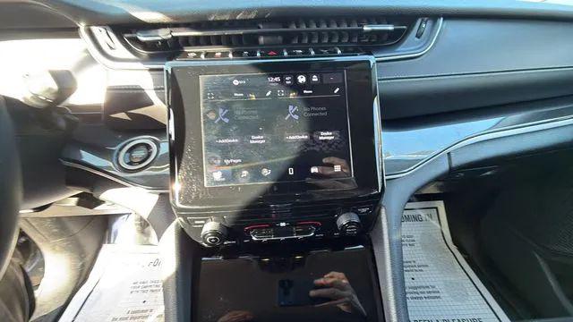 2023 Jeep Grand Cherokee Laredo 4x4