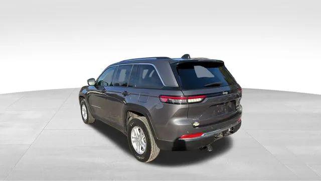 2023 Jeep Grand Cherokee Laredo 4x4