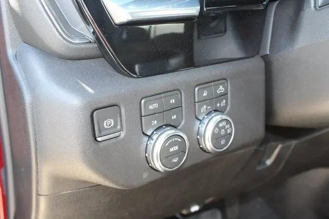 2026 GMC Sierra 2500HD Crew Cab, Standard Bed, SLT, 4WD