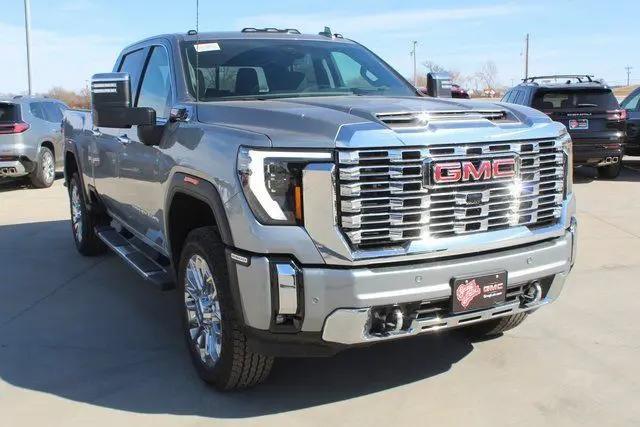 2026 GMC Sierra 2500HD Crew Cab, Standard Bed, Denali, 4WD