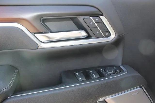 2026 GMC Sierra 2500HD Crew Cab, Standard Bed, Denali, 4WD
