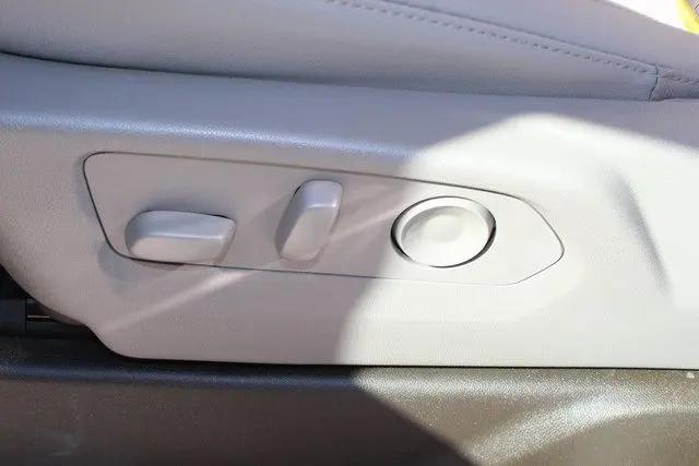 2026 GMC Sierra 2500HD Crew Cab, Standard Bed, SLT, 4WD