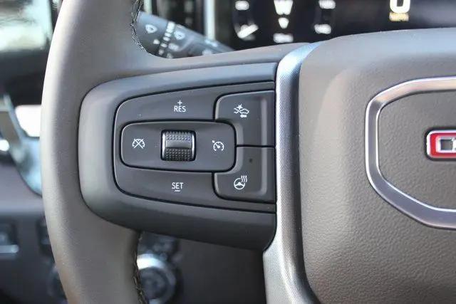 2026 GMC Sierra 2500HD Crew Cab, Standard Bed, SLT, 4WD
