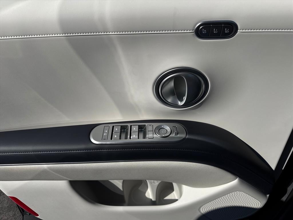 New 2026 Ecotronic Gray Pearl Hyundai Calligraphy image 16