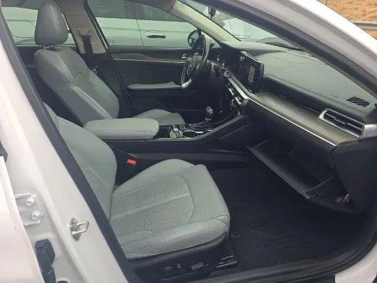 2022 Kia K5 EX