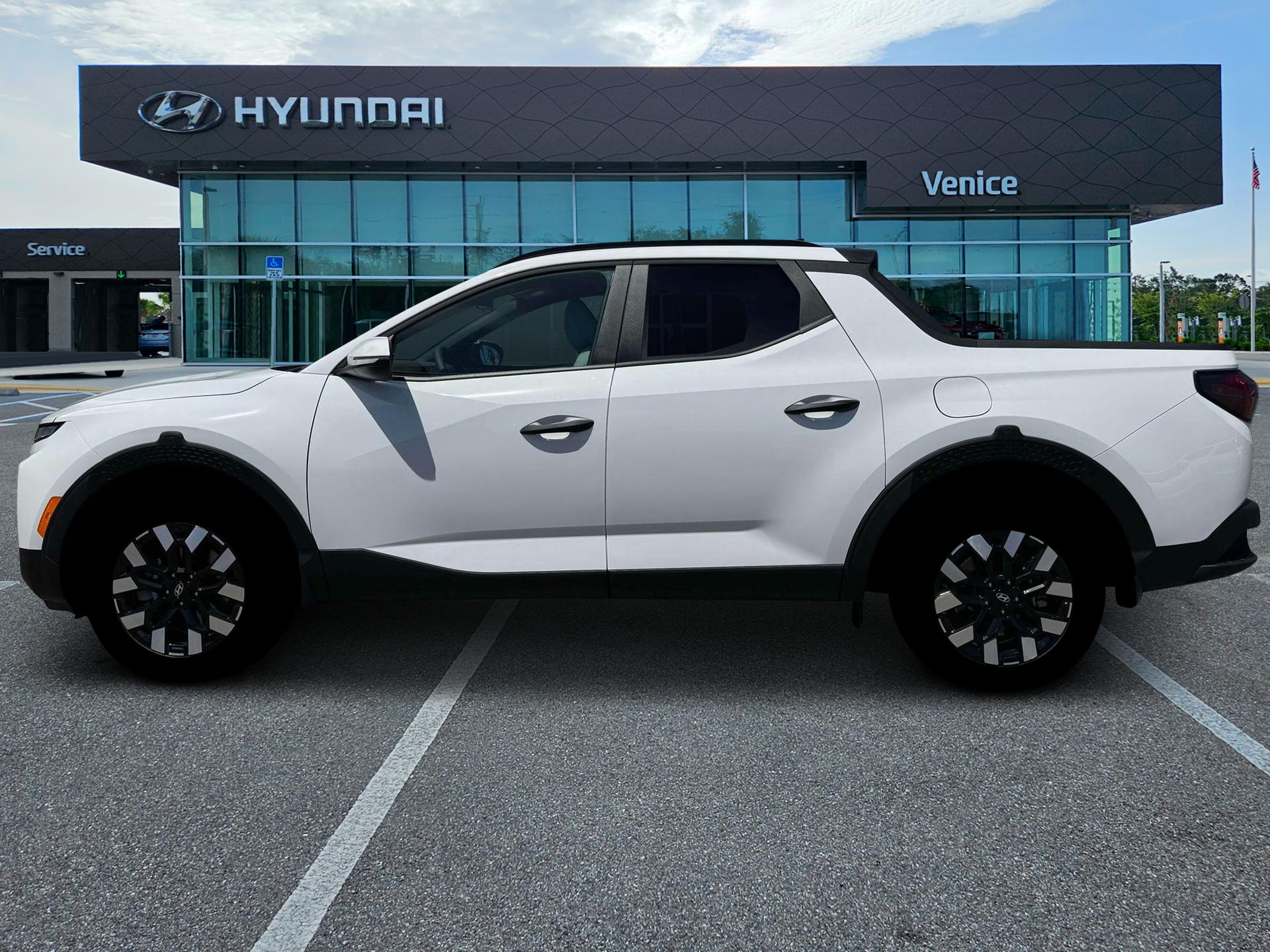 2026 Hyundai SANTA CRUZ SEL Activity FWD - Image 3