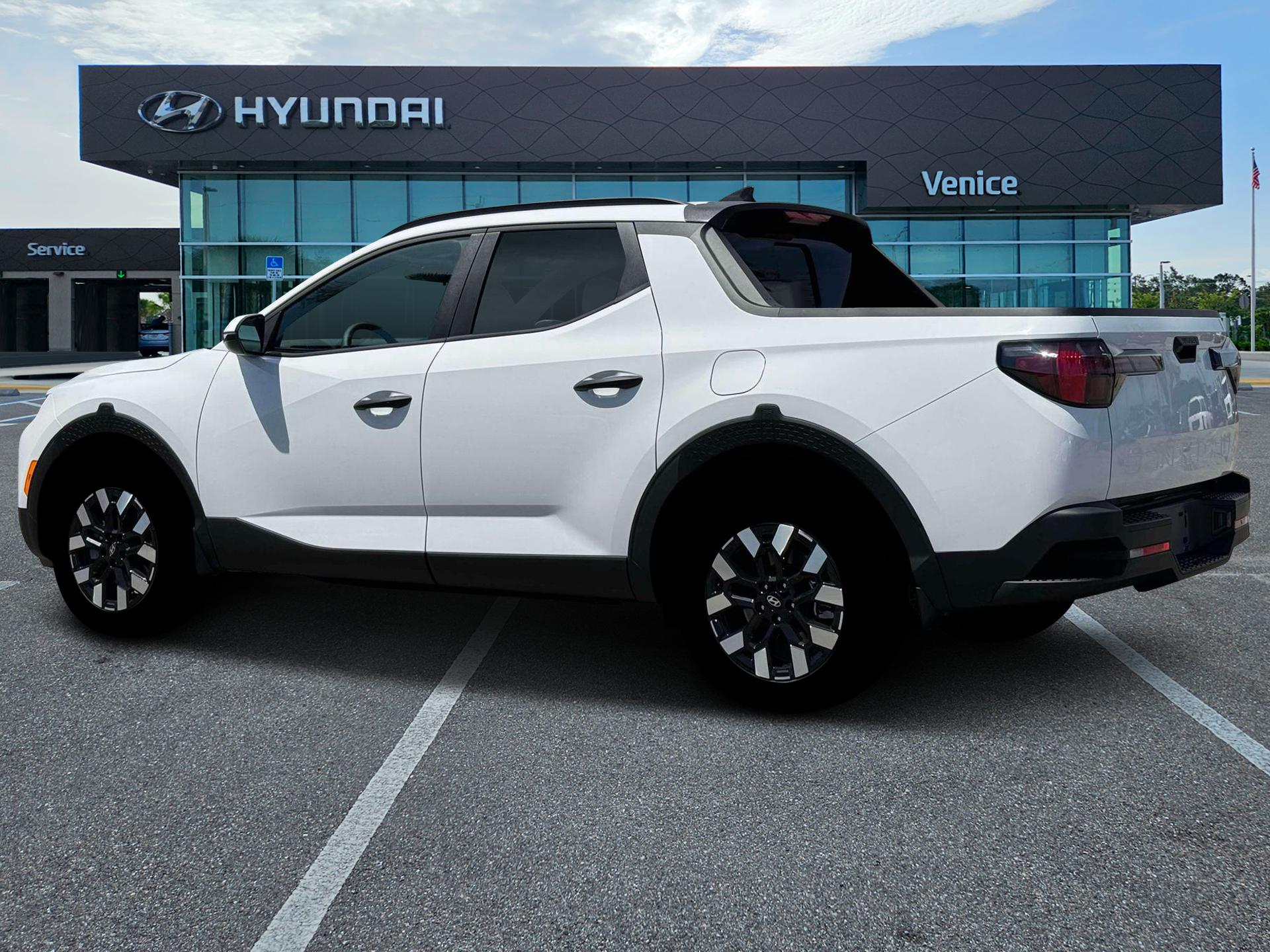 2026 Hyundai SANTA CRUZ SEL Activity FWD - Image 4