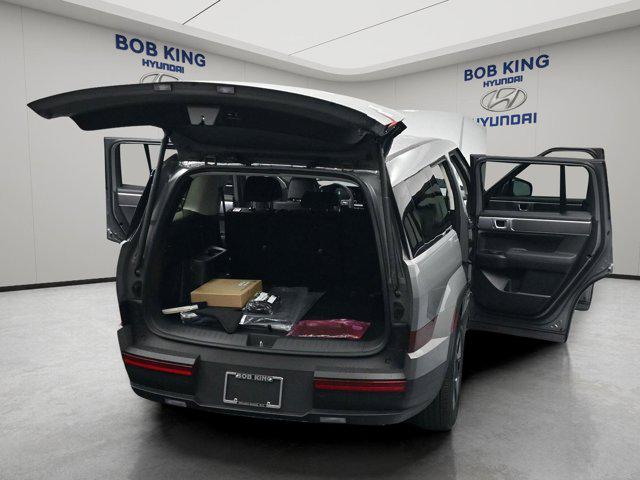 2026 Hyundai Santa Fe SE - Photo 18