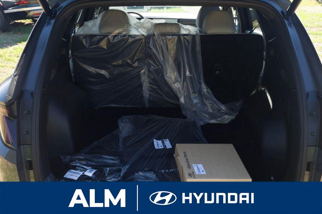 New 2026 Gray HYUNDAI Limited FWD image 8