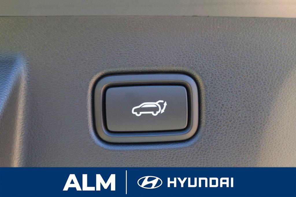 New 2026 Gray HYUNDAI Limited FWD image 9