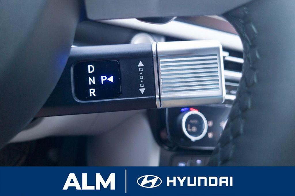 New 2026 Gray HYUNDAI Limited FWD image 28