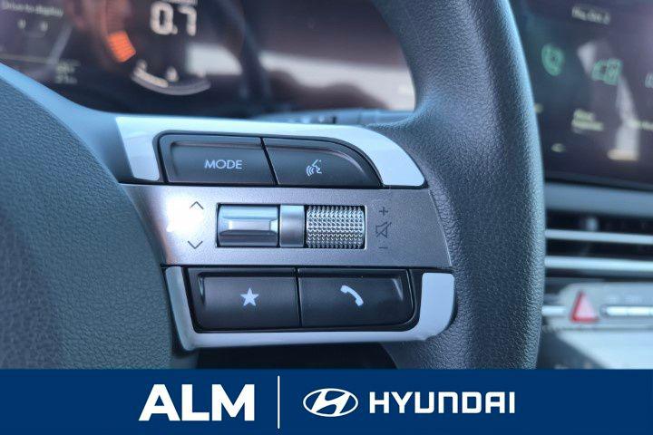 New 2026 Gray HYUNDAI SEL Activity FWD image 26