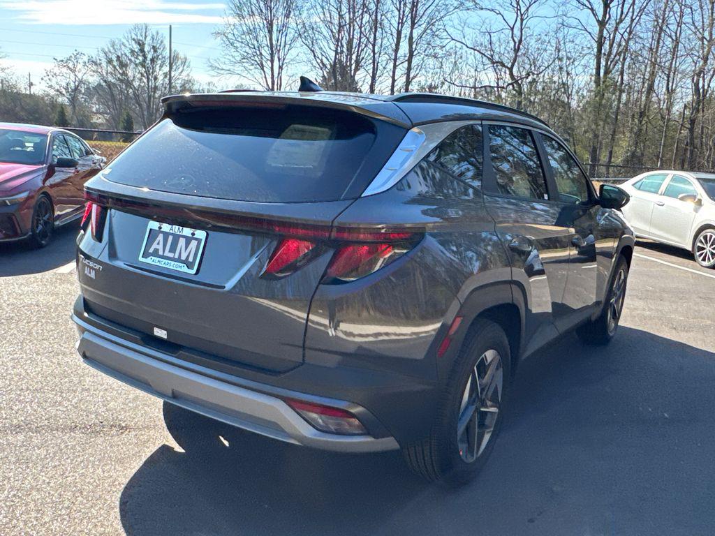 New 2026 Gray HYUNDAI SEL FWD image 6