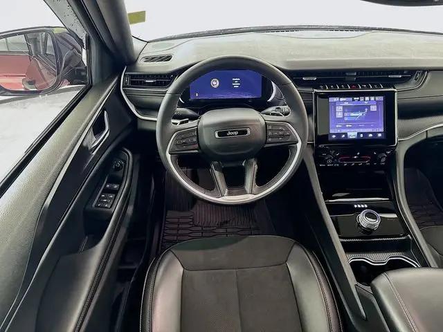 2024 Jeep Grand Cherokee L Altitude X 4x4