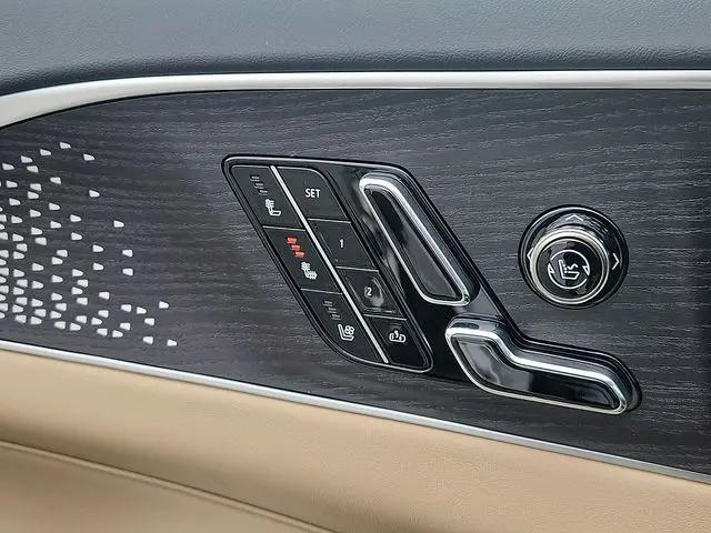 2026 Cadillac iQ Signature Luxury AWD
