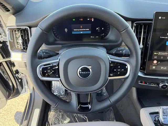 2026 Volvo XC90 Plus, B6 AWD Gas (mild hybrid), Gasoline, Bright, 7 Seats