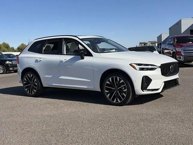 2026 Volvo XC60 B5 Ultra