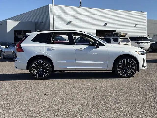2026 Volvo XC60 B5 Ultra