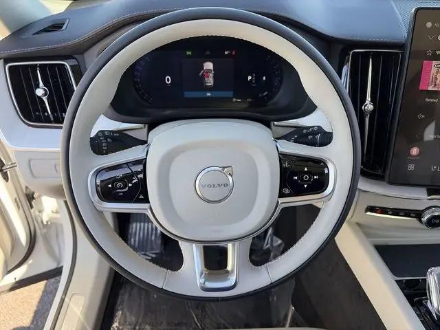 2026 Volvo XC60 B5 Ultra