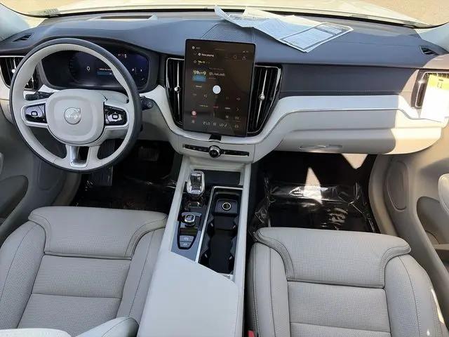 2026 Volvo XC60 B5 Ultra