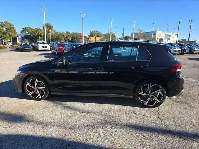 2026 Volkswagen Golf GTI SE