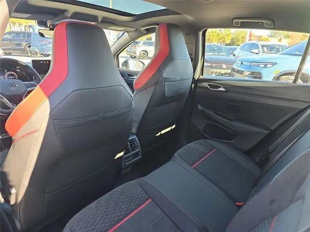 2026 Volkswagen Golf GTI SE