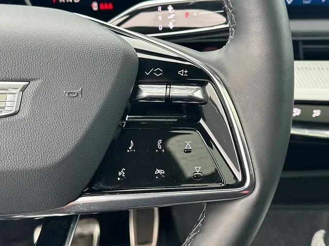 2025 Cadillac iQ Sport 2 AWD