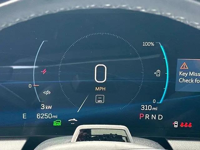 2025 Cadillac iQ Sport 2 AWD