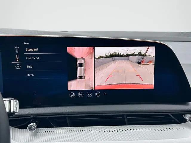 2025 Cadillac iQ Sport 2 AWD