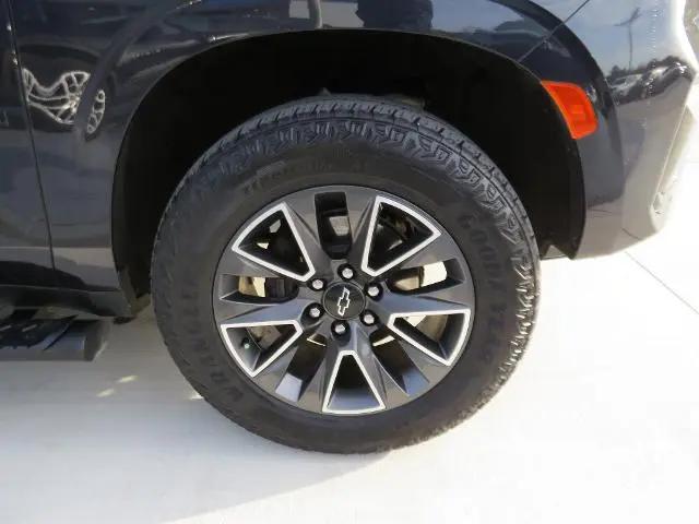 2024 Chevrolet Suburban 4WD Z71