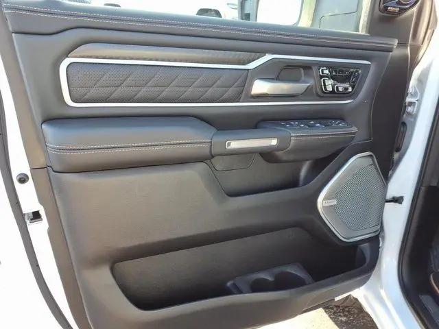 2026 Ram 1500 Tungsten Crew Cab 4x4 5'7" Box