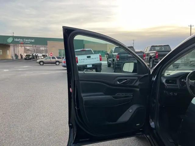 2021 GMC Acadia AWD AT4