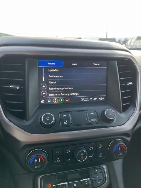 2021 GMC Acadia AWD AT4